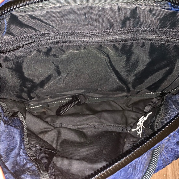 Arc'teryx Q5 Lumbar Pack Bag Blue Black - Picture 3 of 3